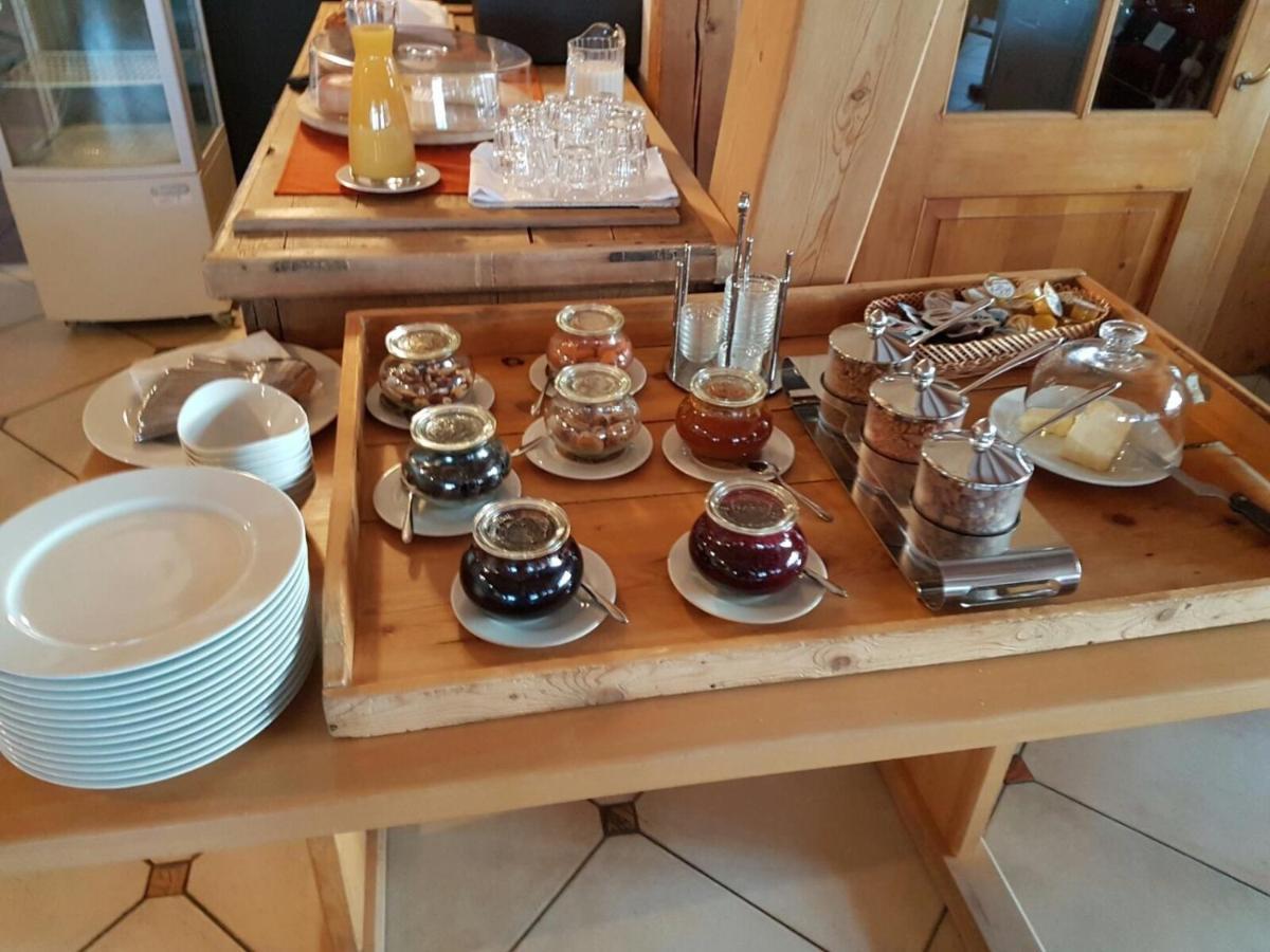 Hotel Al Rom Tschierv Eksteriør bilde