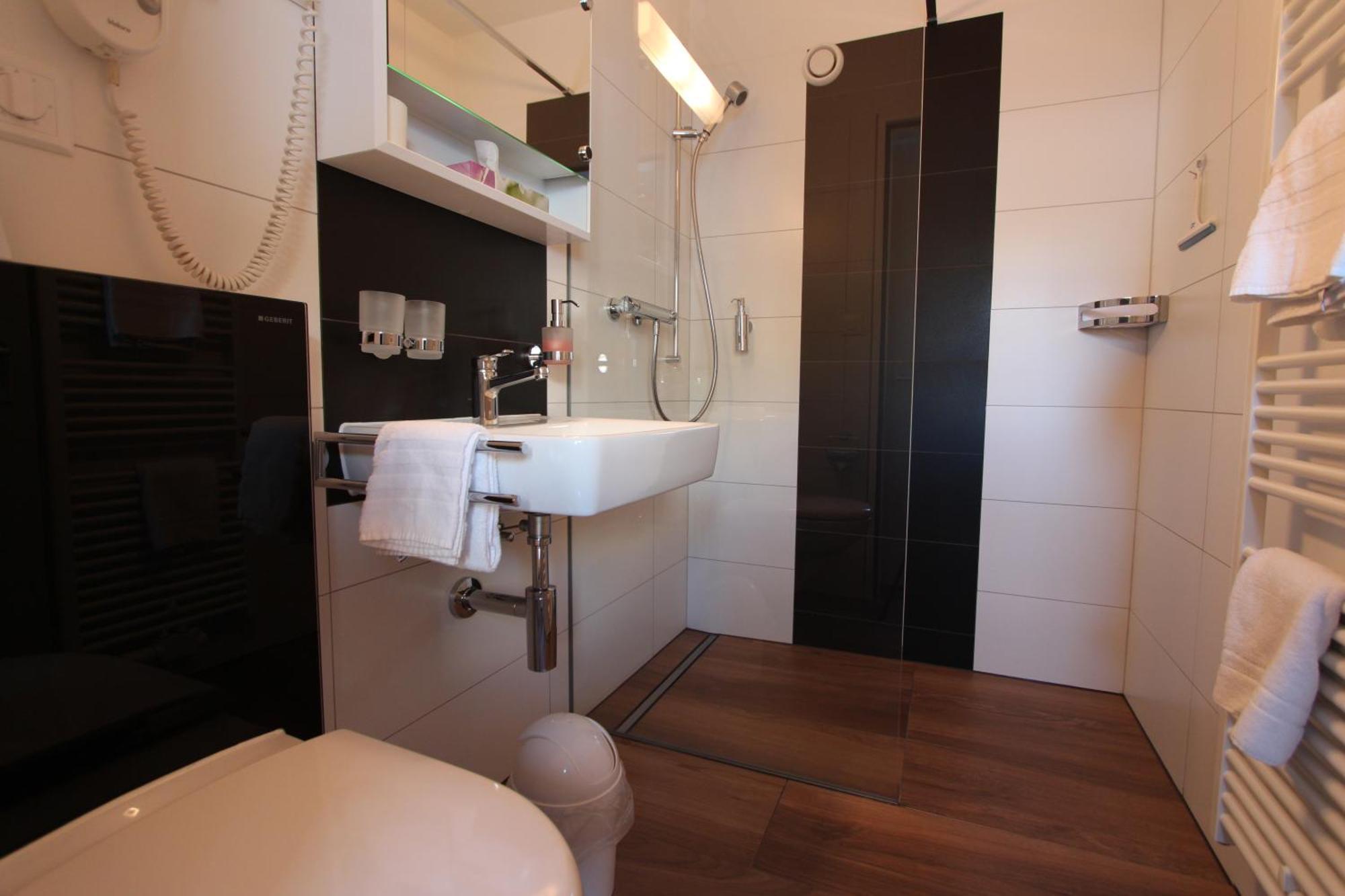 Hotel Al Rom Tschierv Rom bilde