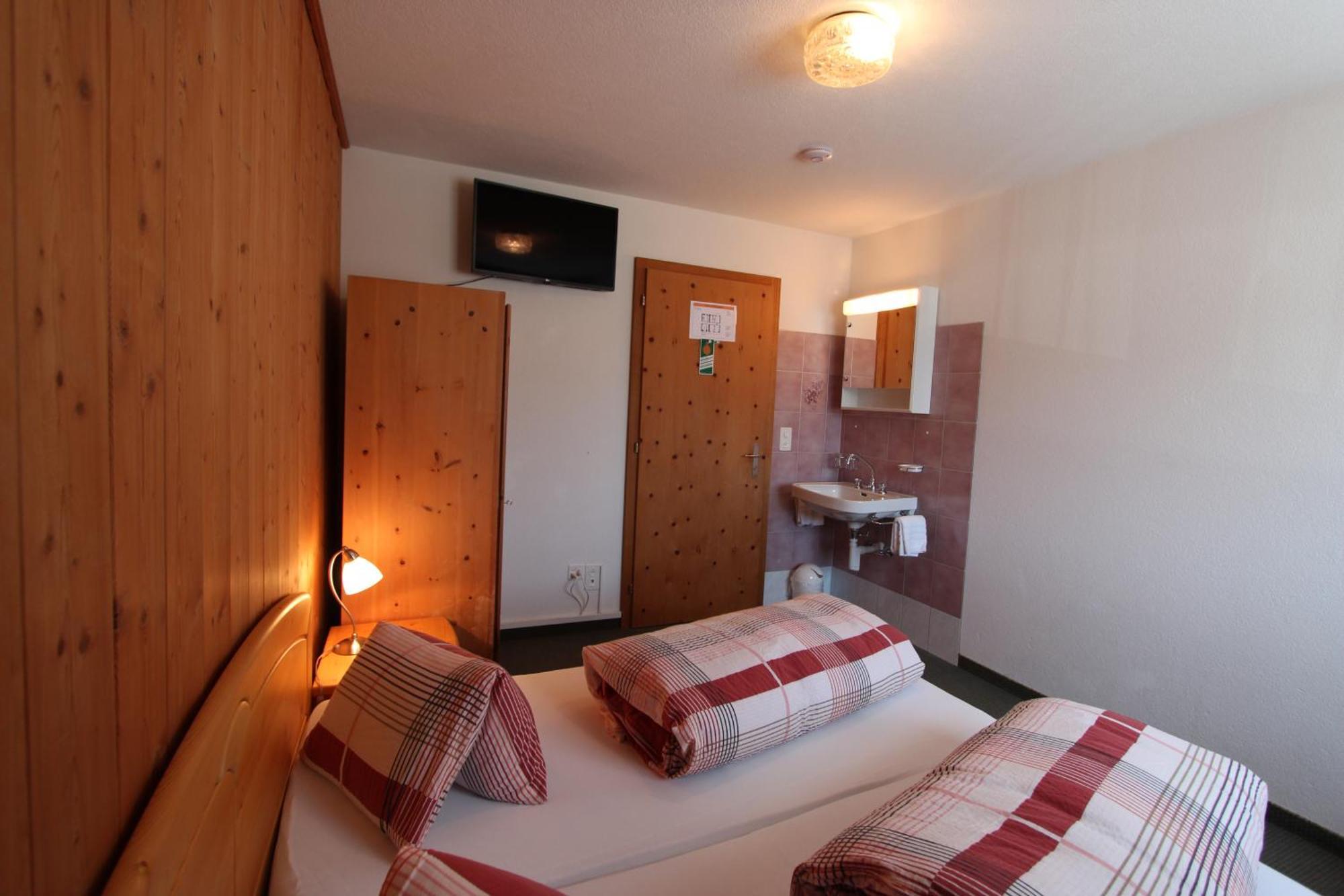 Hotel Al Rom Tschierv Rom bilde